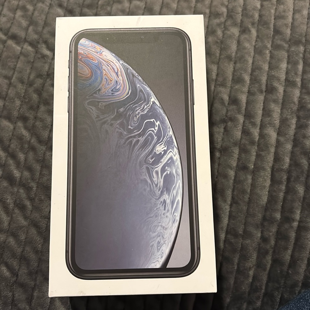Apple iPhone Xr empty box